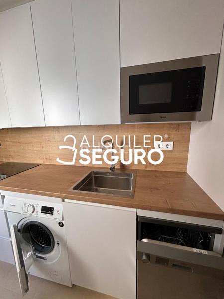 Foto f77b8fd7-61ef-4e32-8c35-9ca6c2da8032. Rent flat with parking in San Cayetano Churriana de la Vega