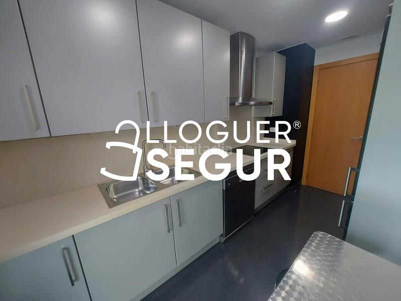 Foto 969d09e9-25ff-4d54-81b9-3011cf8f6c52. Affitto appartamento con riscaldamento piscina in Barcelona