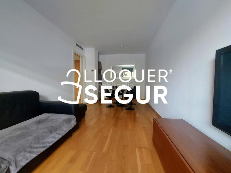 Foto b2109b94-a9df-4322-8e88-98d411eb570a. Lloguer pis amb calefacció piscina a Diagonal Mar i el Front Marítim del Poblenou Barcelona