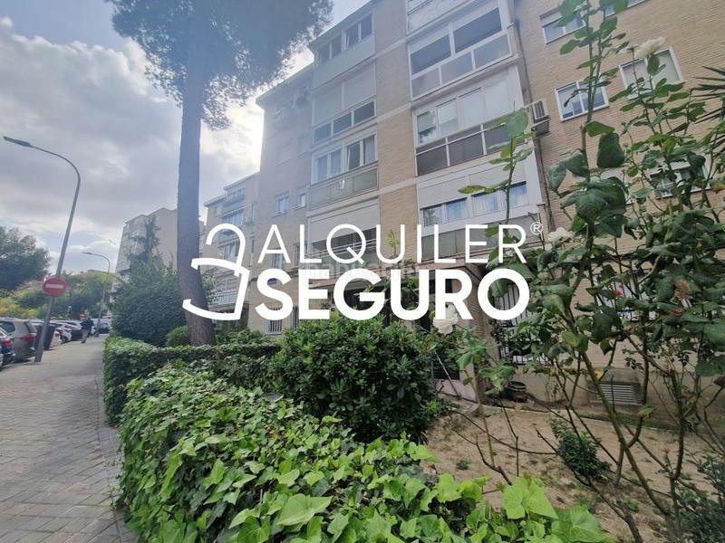 Foto 15c54ca6-ec81-483f-aaa0-969c34ed26a3. Rent flat with heating in Media Legua Madrid