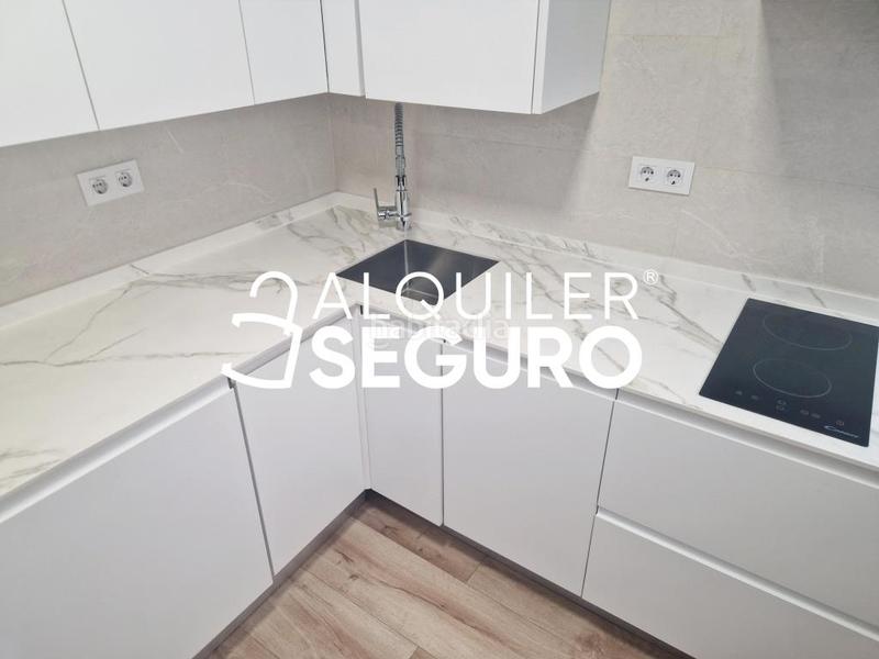 Foto 6df1704b-2a66-4c63-b1a0-3aa481a401fb. Rent flat with heating in Media Legua Madrid