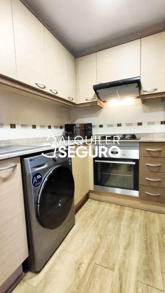 Foto 2e67d89e-60a1-42a9-9f2e-24e2b8f5fc00. Lloguer pis amb aparcament a Núcleo Urbano Pobla de Vallbona (la)