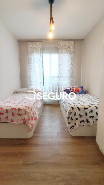 Foto f8d145e6-67b4-47e7-871c-806bdb9ef01d. Location appartement avec parking dans Núcleo Urbano Pobla de Vallbona (la)