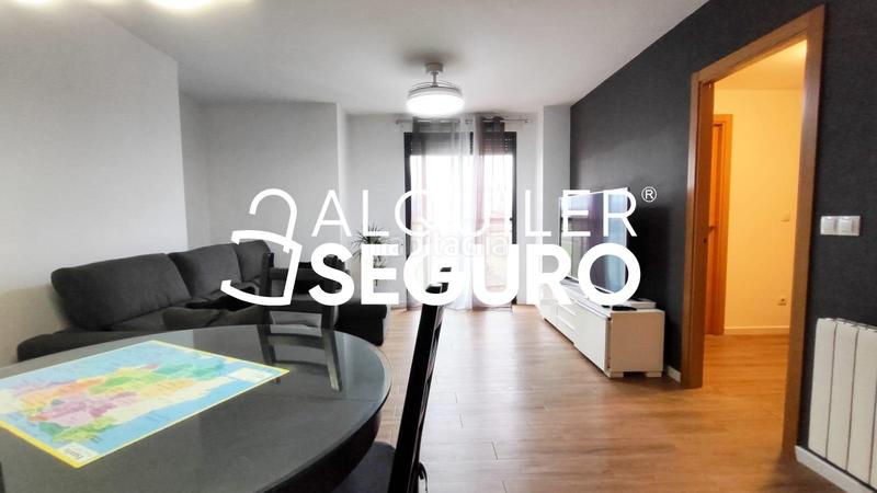Foto af057de3-5999-41b4-ae92-37da58109368. Rent flat with parking in Núcleo Urbano Pobla de Vallbona (la)