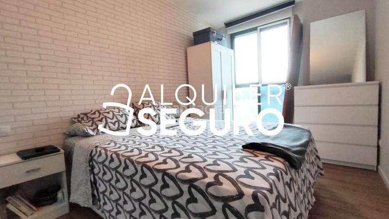 Foto b68e9eae-d61b-44e7-be53-cf73a62de5ef. Rent flat with parking in Núcleo Urbano Pobla de Vallbona (la)