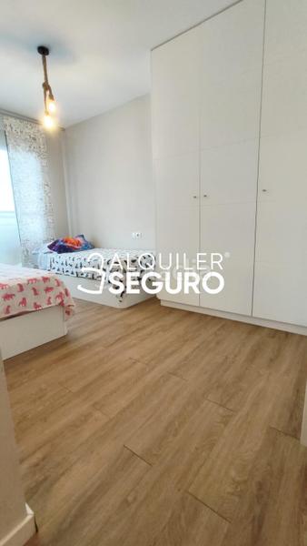 Foto c43042aa-1fc2-412b-8a9f-8823eb962b92. Rent flat with parking in Núcleo Urbano Pobla de Vallbona (la)