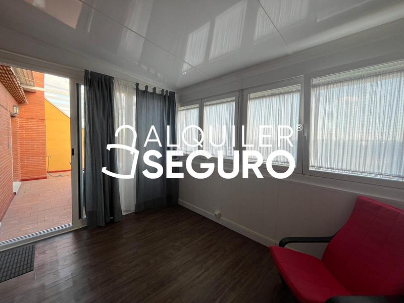 Foto 3ec5a748-d7c9-415e-b3ed-45492495f651. Location attique avec chauffage dans Villaverde Alto Madrid