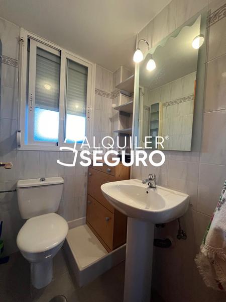 Foto f11abe9f-2f47-499a-be81-0697d4fb2a1b. Location attique avec chauffage dans Villaverde Alto Madrid