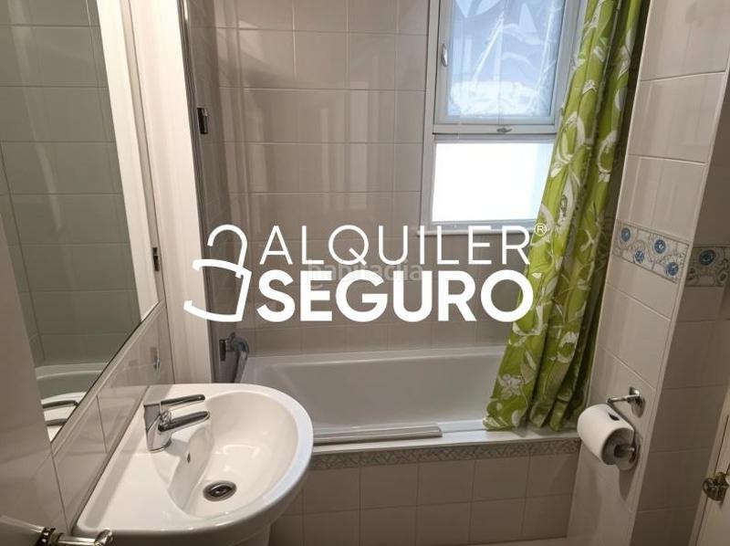 Foto bb71de84-b4e6-4e7c-85f7-f52eae09ea63. Rent flat with parking pool in Santa Eufemia Tomares