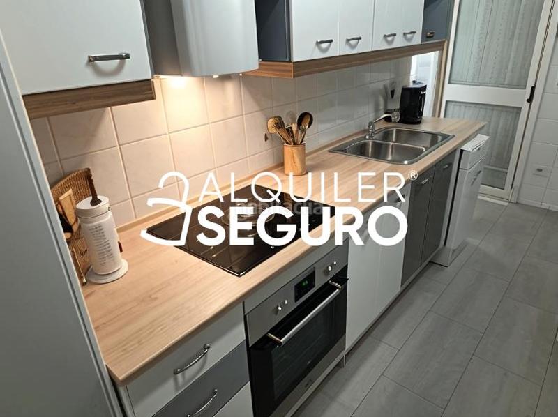 Foto d1447ffe-71c0-4e30-93b5-57eb40b2c437. Rent flat with parking pool in Santa Eufemia Tomares