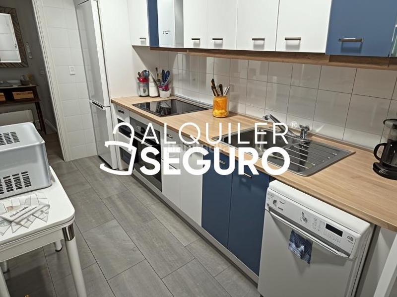 Foto dad9be9d-cc87-4ca5-b7bc-fa575cbead7f. Rent flat with parking pool in Santa Eufemia Tomares