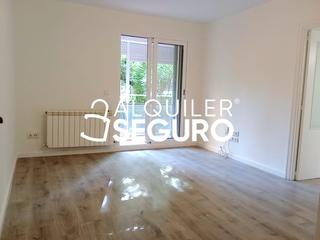 Location Appartement  De moratalaz. Piso av. de moratalaz madrid
