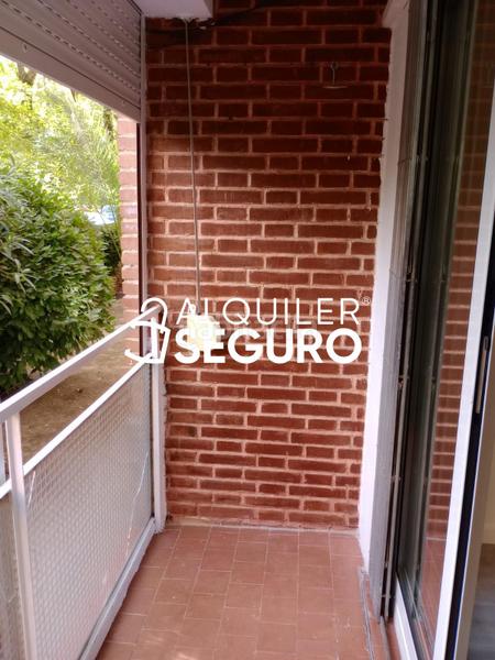 Foto 32c6e099-7f40-4fd0-82e8-d4f6df43c483. Alquiler piso  av. de moratalaz en Vinateros Madrid