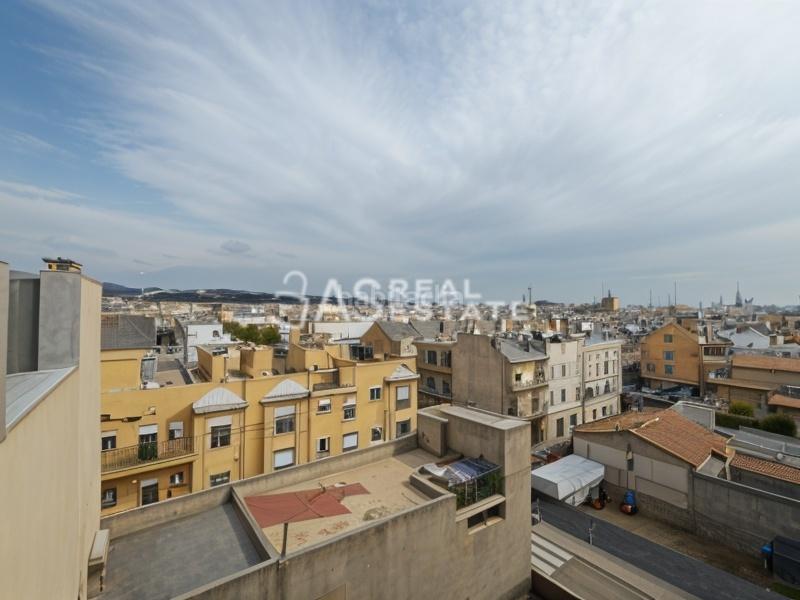 Foto 541a76a2-76a2-484d-917e-354703c03125. Àtic amb aparcament a Campello Pueblo Campello (el)