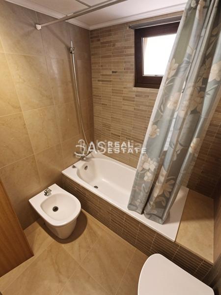 Foto 5516f8dc-6d8d-4caf-90d7-96ce872cebe6. Àtic amb aparcament a Campello Pueblo Campello (el)