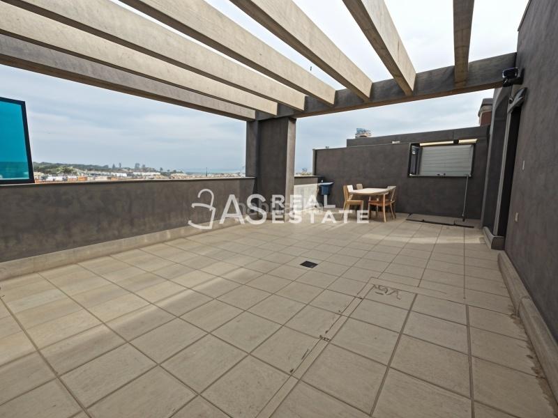 Foto 75b31cdd-05ce-4016-9f14-e9fba1850386. Àtic amb aparcament a Campello Pueblo Campello (el)