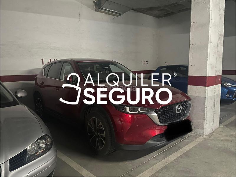 Foto 70cd47db-1e21-4354-ab00-6facc697ff56. Lloguer pis amb calefacció aparcament piscina a Casa de Campo Madrid