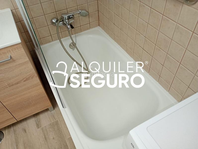 Foto 49a75431-fb1c-4cb2-9ff1-dfd1eecca211. Miete etagenwohnung in El Molinillo - Capuchinos Málaga