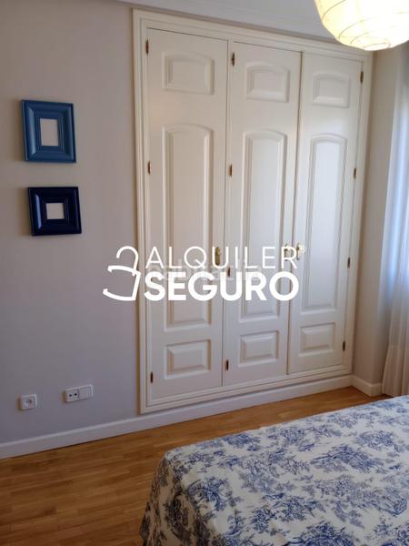 Foto b1884dff-fdeb-4b5b-bb87-f80f1e2c829a. Location appartement avec chauffage parking piscine dans Madrid