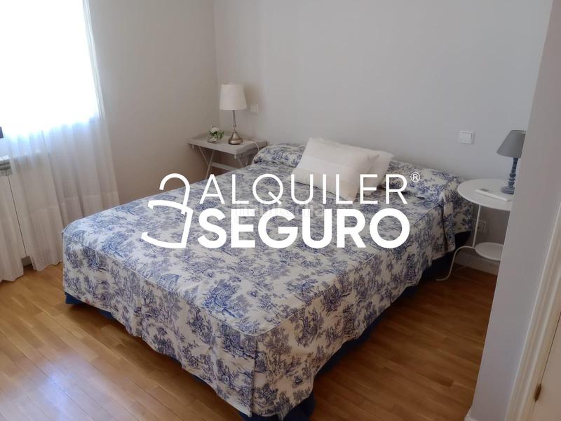 Foto f64be18b-3de0-46b6-9f36-5c1ec96f2af9. Location appartement avec chauffage parking piscine dans Madrid