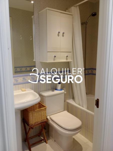 Foto 1fb0d641-6484-4bf9-a1f3-d76636aa89bf. Miete etagenwohnung mit heizung parking pool in San Pascual Madrid