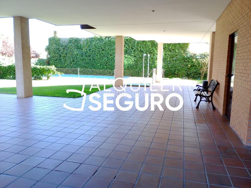 Foto 449fed92-a9fa-444a-a40e-129502f39f93. Miete etagenwohnung mit heizung parking pool in San Pascual Madrid