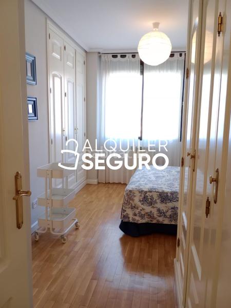 Foto c301efaa-b1c3-4215-a01f-a9b4d7ff21eb. Miete etagenwohnung mit heizung parking pool in San Pascual Madrid