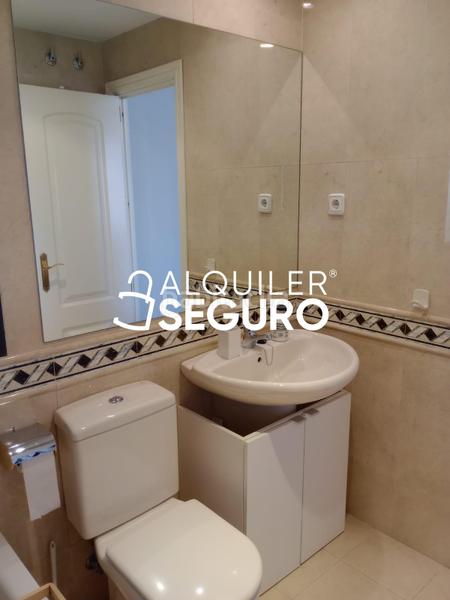 Foto f0e9a718-6b25-466f-8106-718f5a26f04e. Miete etagenwohnung mit heizung parking pool in San Pascual Madrid