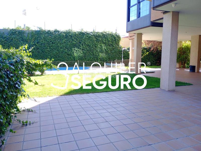 Foto 15bccde6-4ccb-49c9-badf-e3404b2bc65f. Rent flat with heating parking pool in San Pascual Madrid
