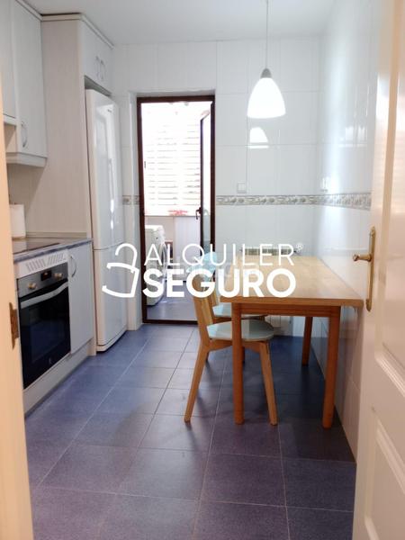 Foto 6188ec0a-8f4c-49e4-9acd-239411f1ed0f. Rent flat with heating parking pool in San Pascual Madrid