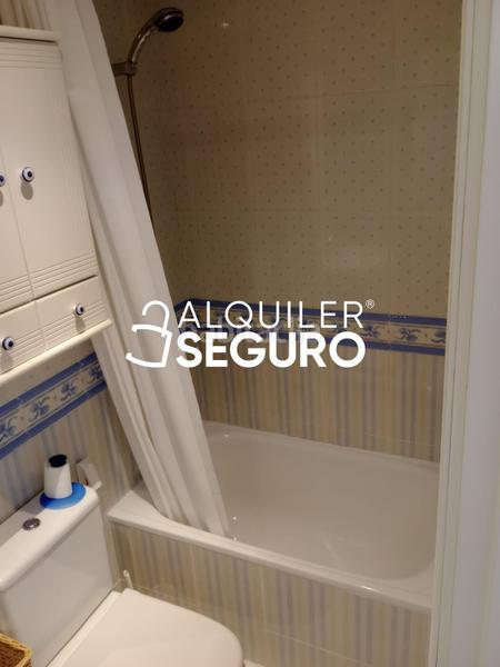 Foto 65b55fbe-1ff1-4bcd-b5c8-860c54f89393. Rent flat with heating parking pool in San Pascual Madrid