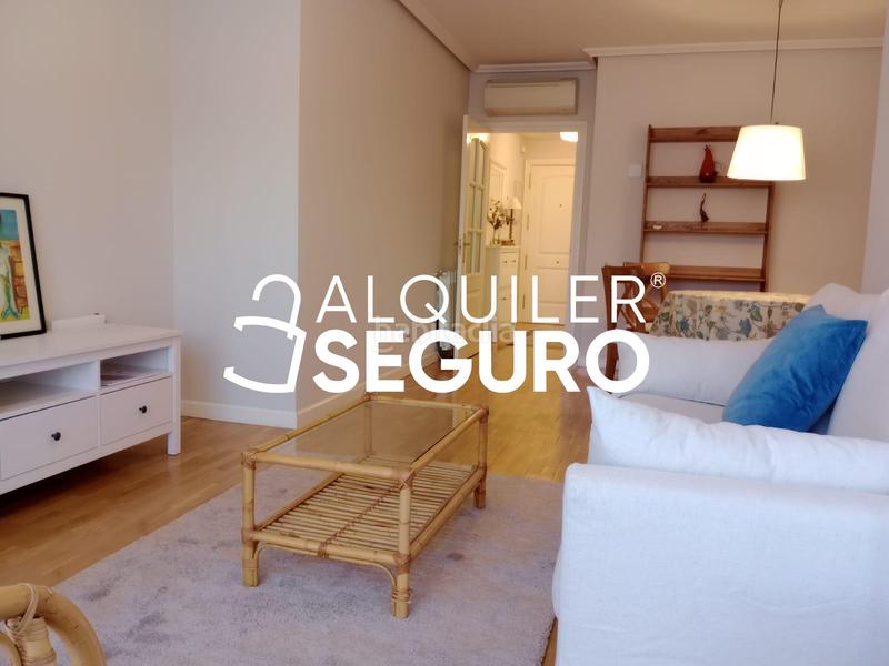 Foto 91f410f3-0263-48ef-a5db-0d5a4369617d. Rent flat with heating parking pool in San Pascual Madrid