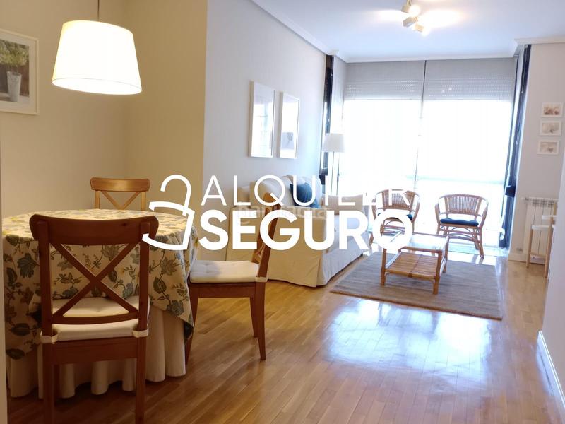 Foto d674fc50-2551-4bff-97b4-20f442e43529. Rent flat with heating parking pool in San Pascual Madrid