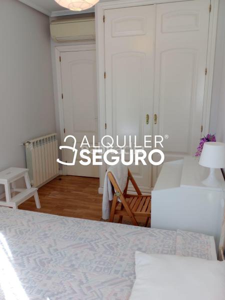 Foto d981028e-3fe8-48d8-b586-1ed31708fb8b. Rent flat with heating parking pool in San Pascual Madrid