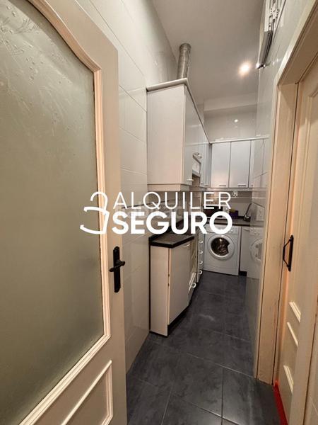 Foto f6e8fc49-f1eb-400c-81f6-0b8329196e10. Affitto appartamento con riscaldamento in Acacias Madrid