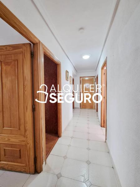 Foto b8ecb9e8-40d1-44cf-b304-5c00c58ba5e0. Rent flat with heating in Villalba Estación Collado Villalba