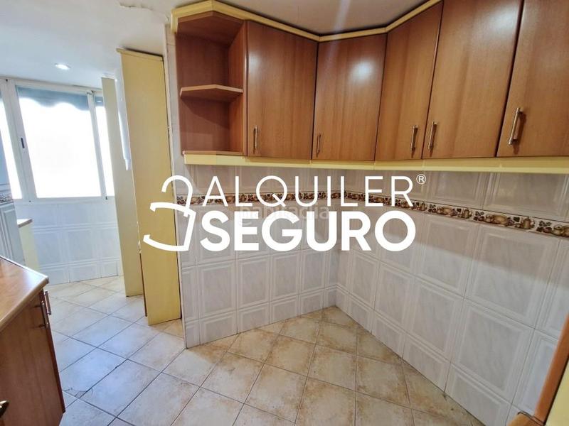 Foto e5579d46-8a15-49f4-8950-2e1ff4b27c53. Lloguer pis amb calefacció a Centro Móstoles