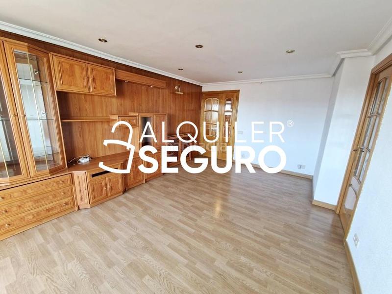 Foto bf843c1f-6426-4de9-8e92-cf5f549fde6e. Rent flat with heating in Centro Móstoles