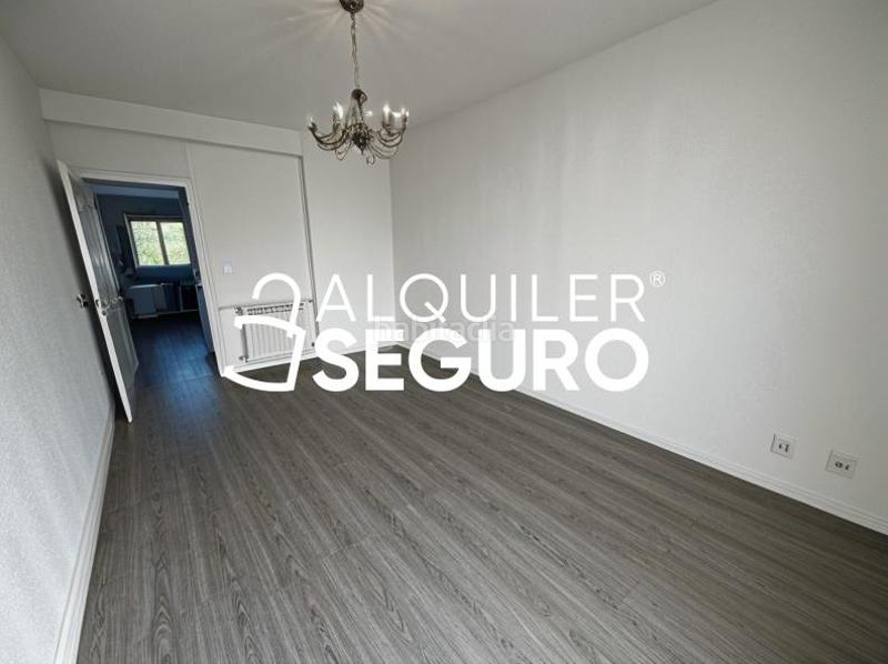 Foto 84372978-7df7-4d95-a5cd-fbd2f48c9ccb. Location appartement avec chauffage dans Las Águilas Madrid