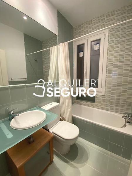 Foto 7b2af3d8-0518-42a9-aeaa-421ce7ae6de9. Lloguer pis amb calefacció a Lista Madrid