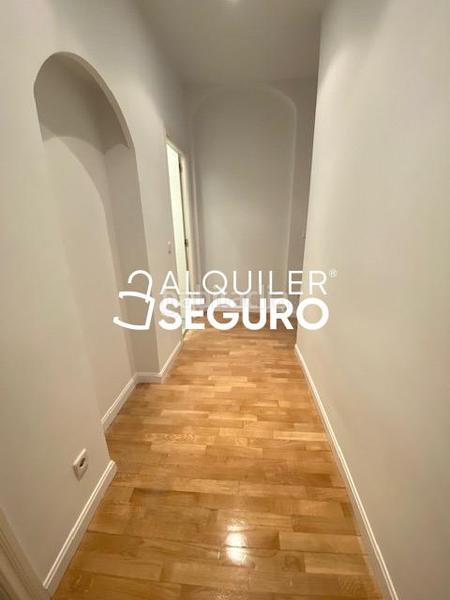 Foto 18be32d7-5805-470b-ac57-3edcbfaceedc. Rent flat with heating in Lista Madrid