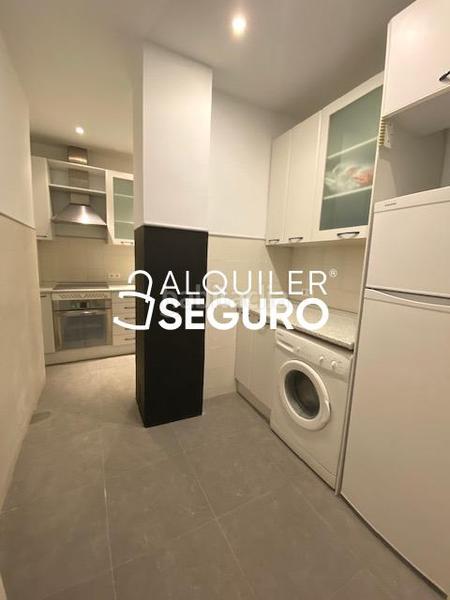 Foto 87f0c4fd-b857-4e7b-b013-cab62d08d743. Rent flat with heating in Lista Madrid