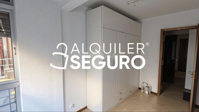 Foto e6b45a33-91ff-47bd-b82b-551f16462c6a. Location appartement dans El Torrejón - El Cerezo Sevilla