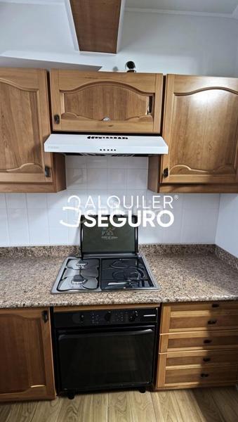 Foto bd216c31-f22e-4f10-9a38-2b6f2e660d61. Miete etagenwohnung in El Torrejón - El Cerezo Sevilla