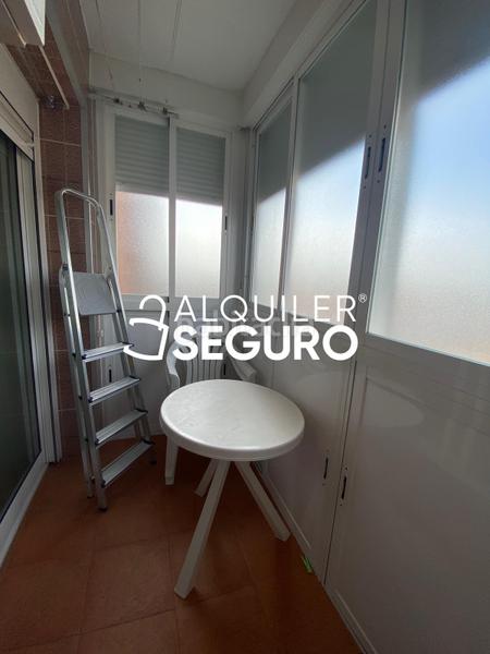 Foto ebbddc8e-5c01-4300-abf3-f5b831721278. Alquiler piso  c campiña en Entrevías Madrid