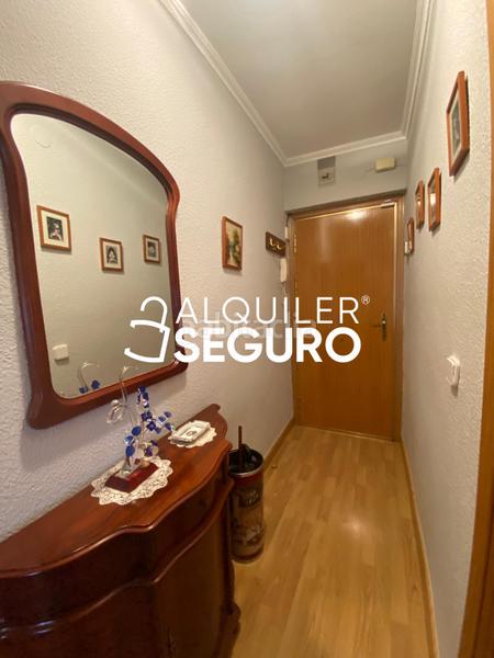Foto f6e80e3e-3a77-4b9a-88a4-5deb576c43db. Alquiler piso  c campiña en Entrevías Madrid