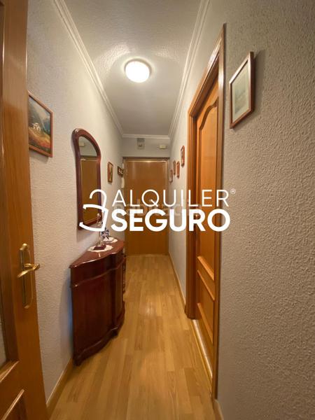Foto 4faf57a9-8c90-428a-9d06-ae9797f7fbb0. Miete etagenwohnung in Entrevías Madrid