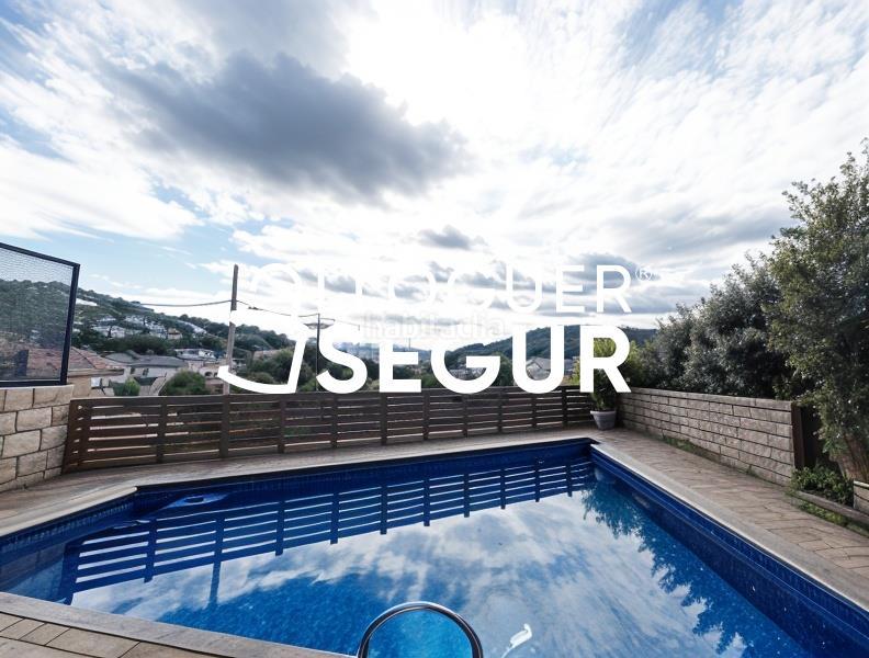 Foto 187b063f-b41b-4426-8be0-f743f3cf0ea1. Miete chalet mit heizung in La Floresta Sant Cugat del Vallès