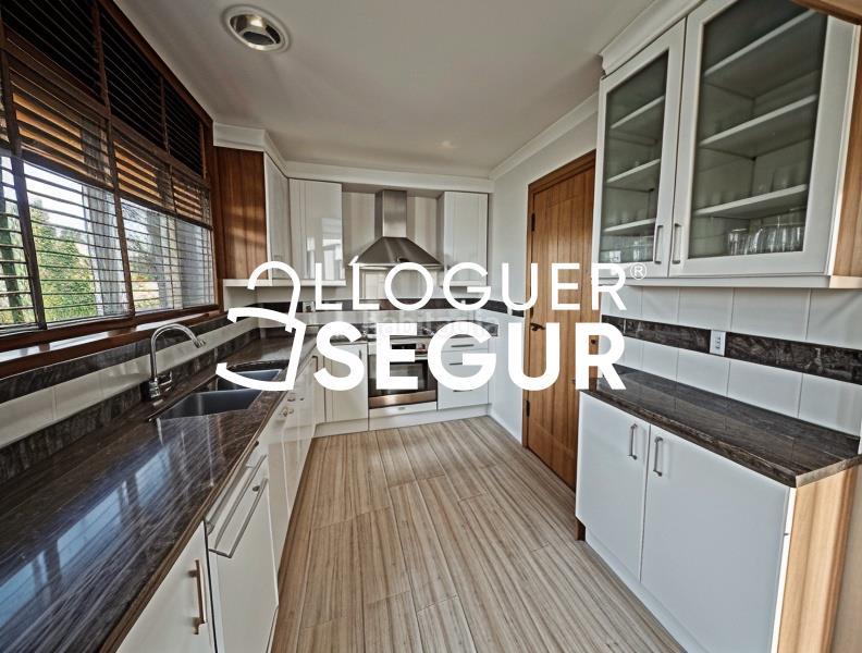 Foto 4eabfb93-bc2d-4951-bfe7-a287aa3f88f8. Miete chalet mit heizung in La Floresta Sant Cugat del Vallès