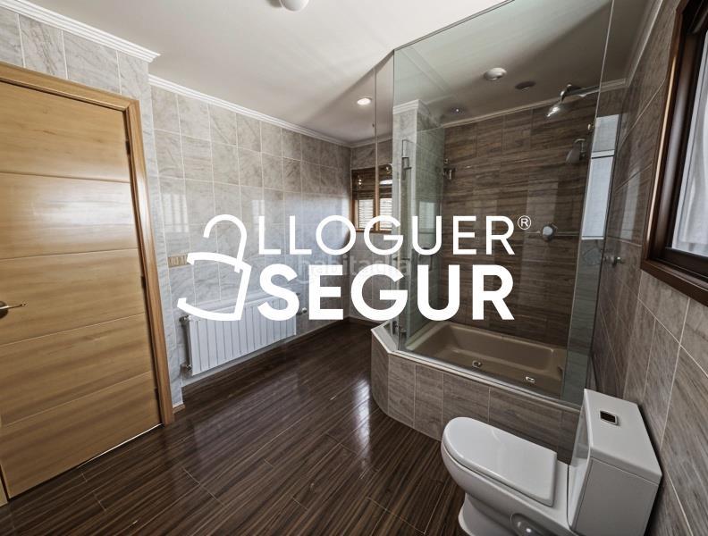 Foto 469b66e4-60a7-49d1-b737-f717e4f8799d. Rent chalet with heating in La Floresta Sant Cugat del Vallès